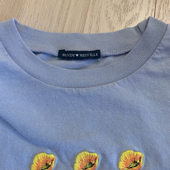 Brandy Melville top - Picture 2 of 2